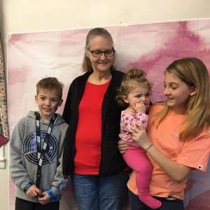 Meet your Posher, Cathie